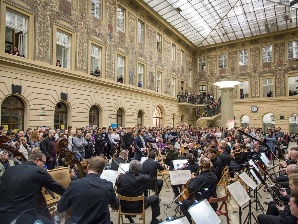 Fotografie 1 projektu Symfoňák na poště