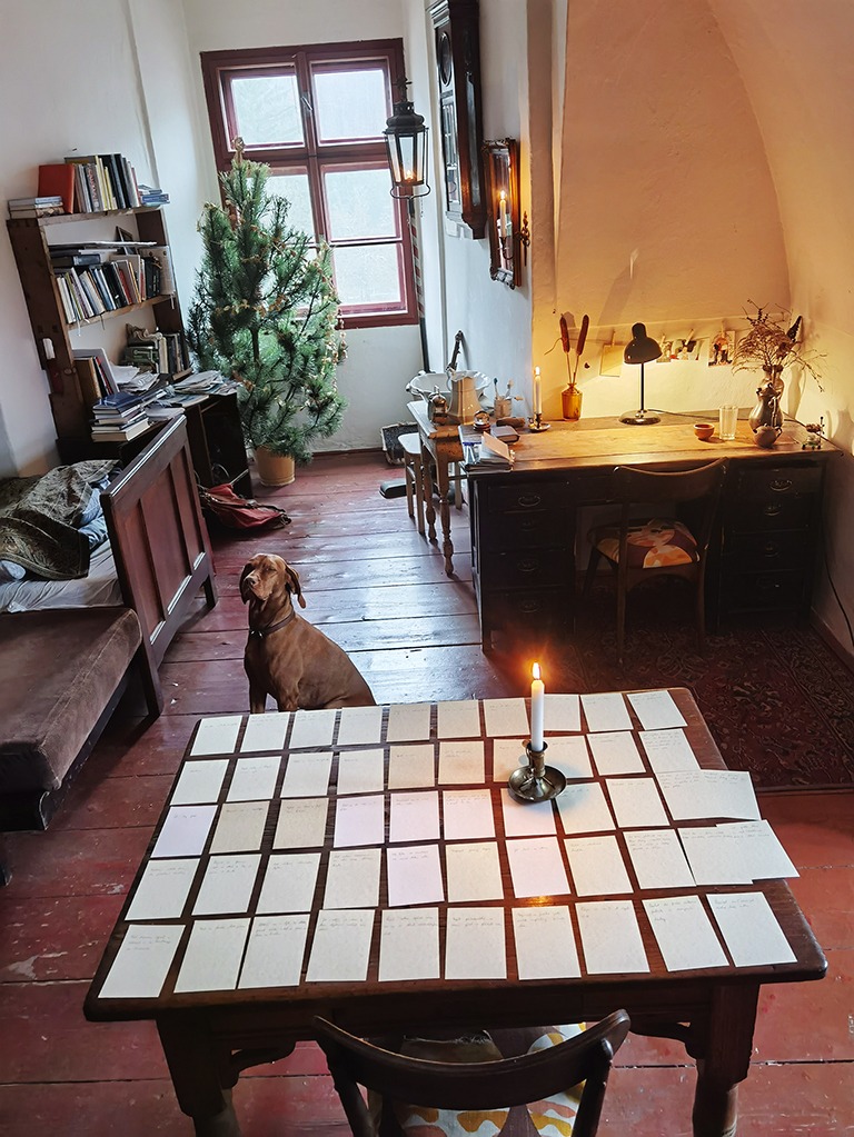 Photography of text 